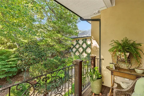 $1,795,000 | 19 Ridge Lane, Miller Place, NY 11764