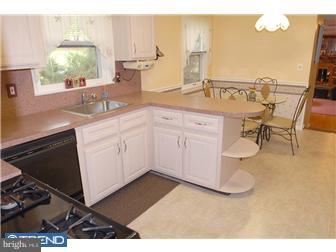 4 Schuh Road Princeton, NJ 08540 - Photo 2 of 10 Kitchen