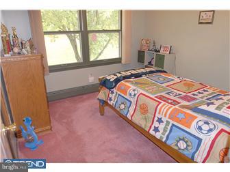 4 Schuh Road Princeton, NJ 08540 - Photo 8 of 10 Bedroom 2