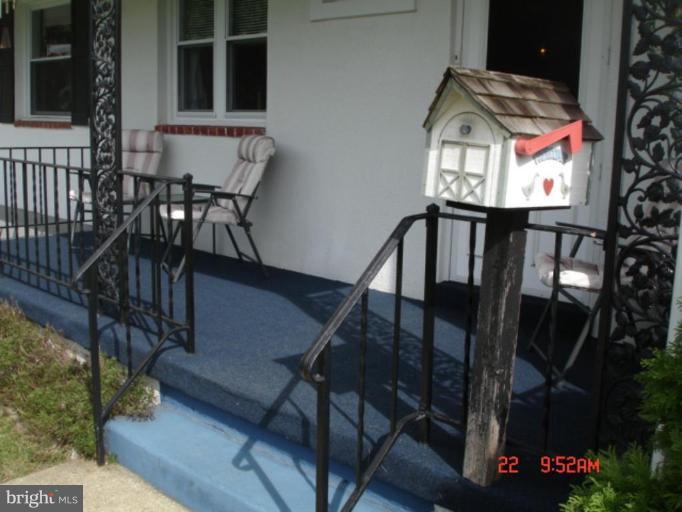 401 Elmwood Road Baltimore, MD 21206 - Photo 8 of 24 Porch
