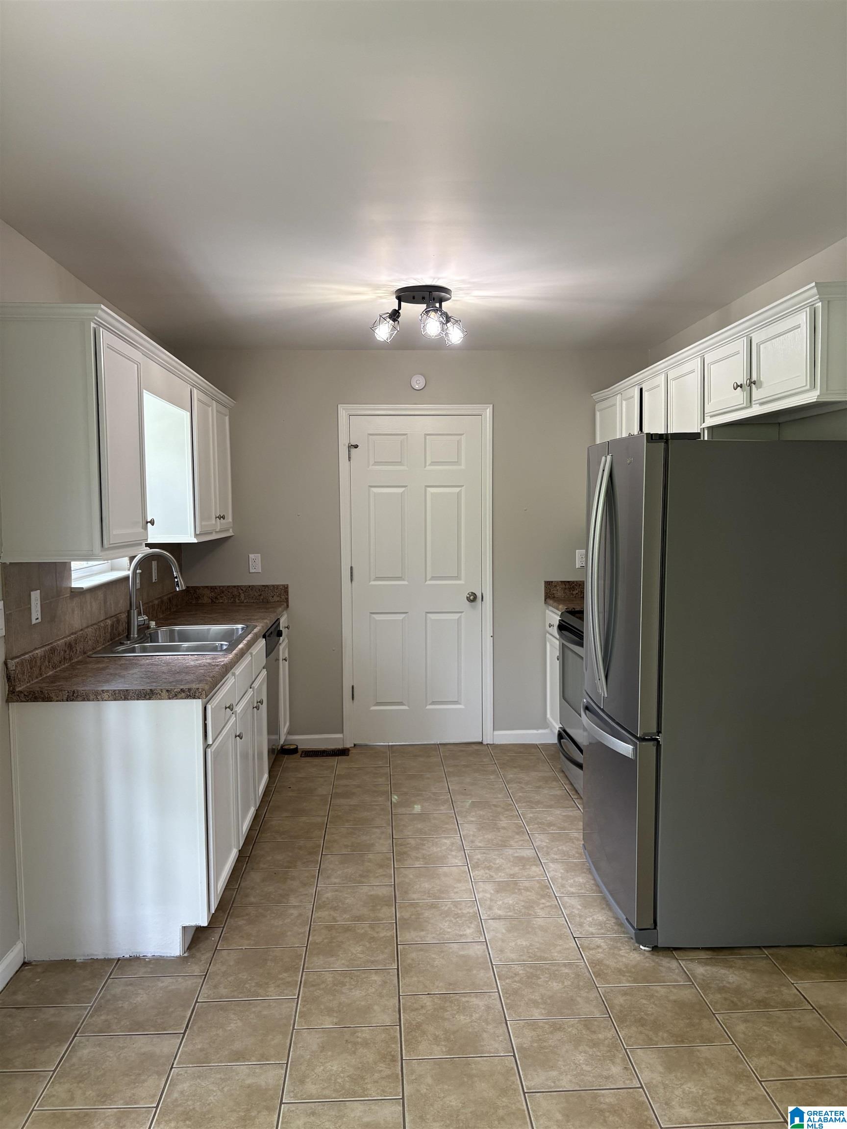 684 Vaughn Road Trafford, AL 35172 - Photo 7 of 21