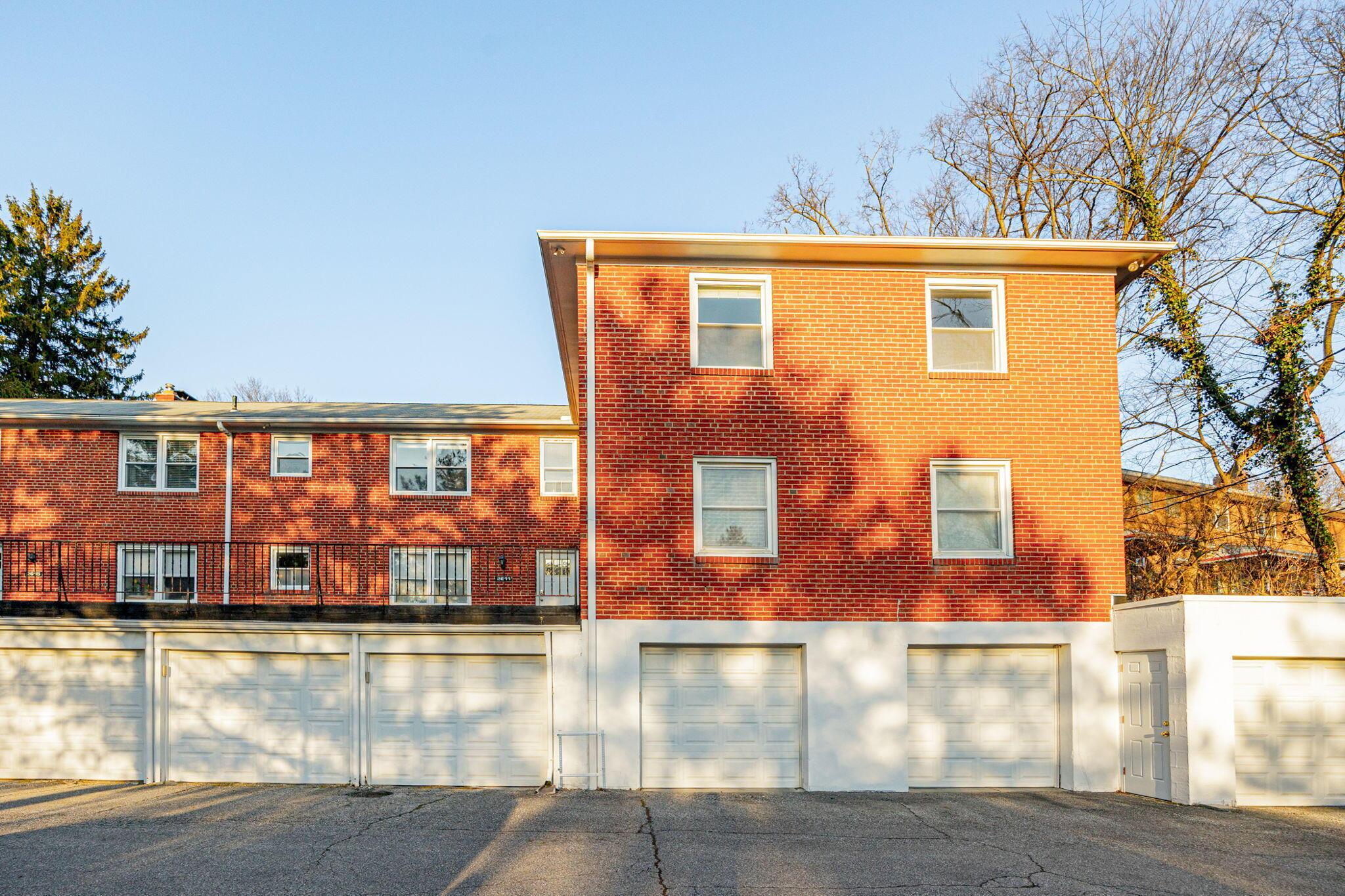 2611 Charing Road, Unit D Columbus, OH 43221 - Photo 48 of 51 48-web-or-mls-2611 Charing Road 048