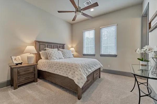 $1,395,000 | 42 Secluded Trail, The Woodlands, TX 77380