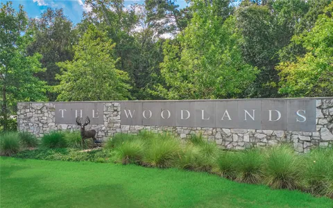 $1,395,000 | 42 Secluded Trail, The Woodlands, TX 77380