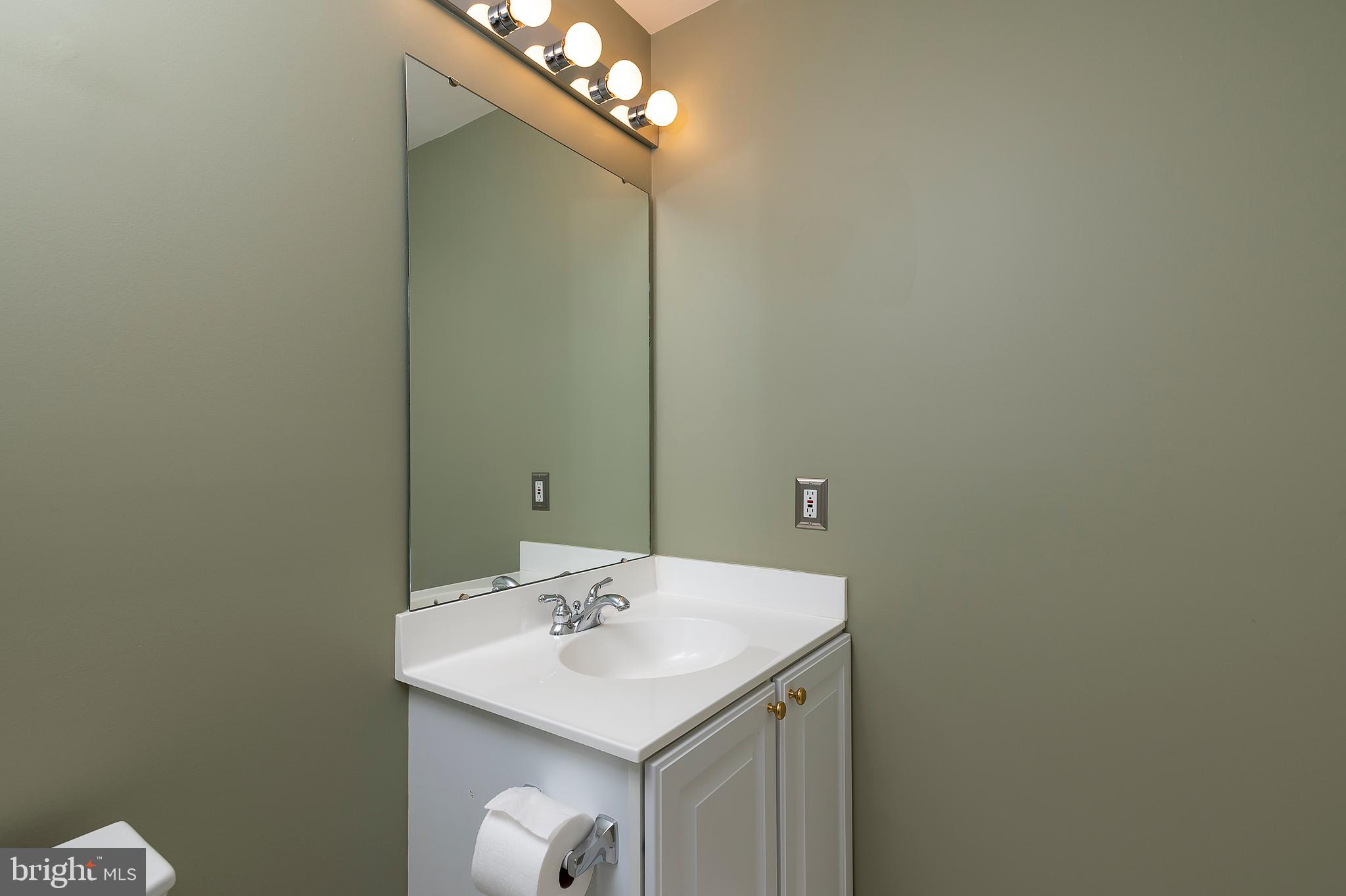 5917 Sandy Ridge Elkridge, MD 21075 - Photo 36 of 51 Bathroom 3 Vanity