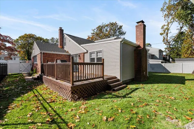 $874,999 | 23 Mahan Road, Old Bethpage, NY 11804