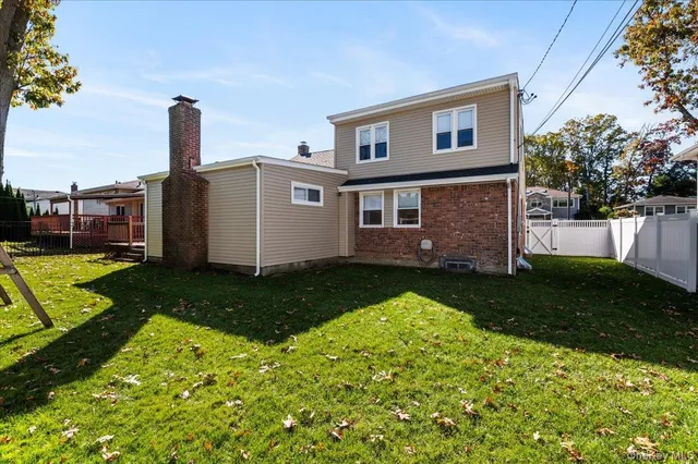 $874,999 | 23 Mahan Road, Old Bethpage, NY 11804