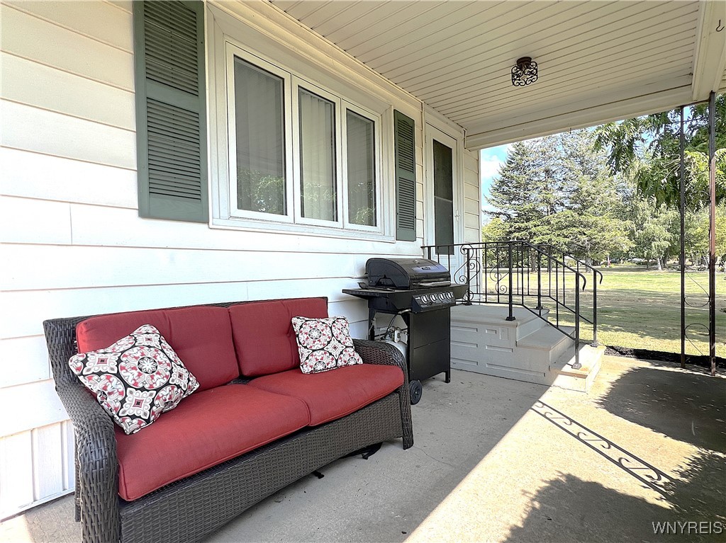 4477 East Lake Road Wilson, NY 14172 - Photo 3 of 47