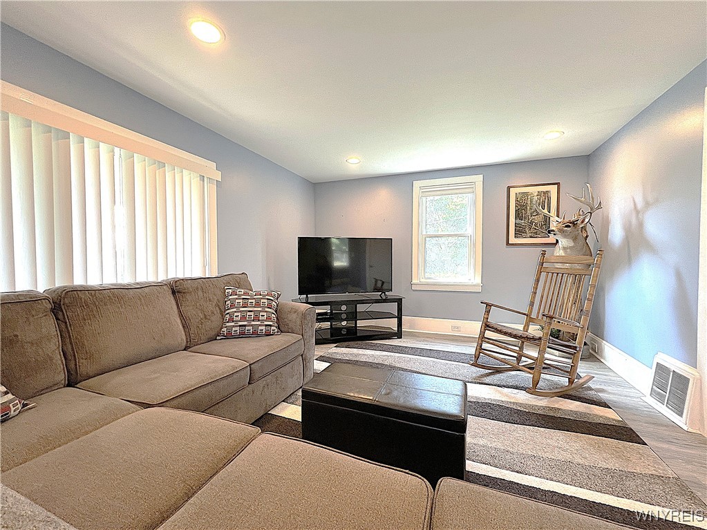 4477 East Lake Road Wilson, NY 14172 - Photo 8 of 47