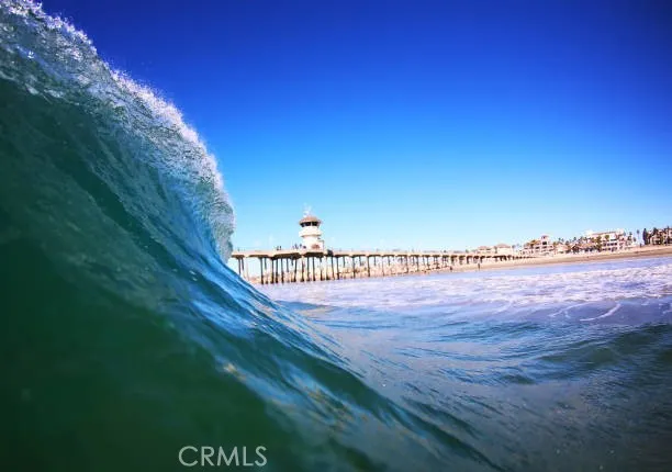 $4,100 | 21851 Newland Street, Unit 46, Huntington Beach, CA 92646