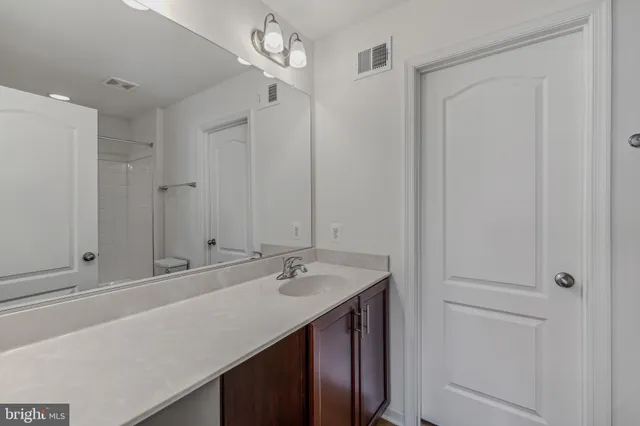 $2,500 | 162 Ludgate Manor, Falling Waters, WV 25419