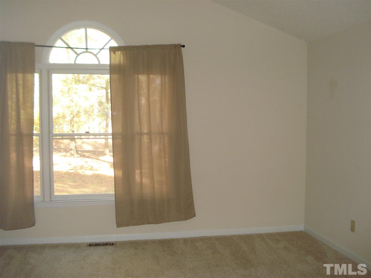 400 Plantation Road Clayton, NC 27520 - Photo 4 of 11 Gallery Image 4