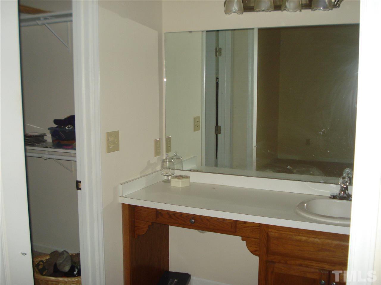 400 Plantation Road Clayton, NC 27520 - Photo 5 of 11 Gallery Image 5
