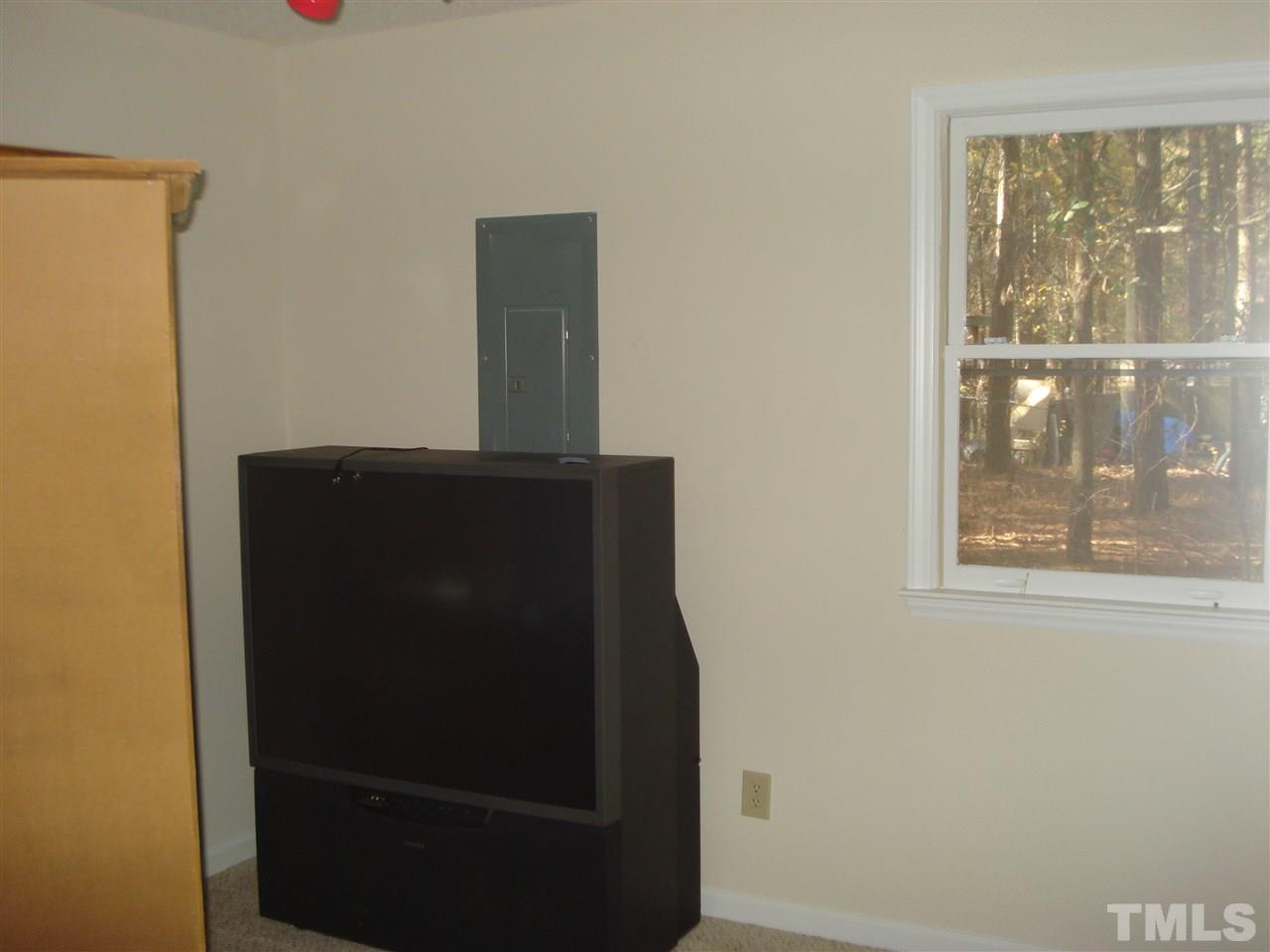 400 Plantation Road Clayton, NC 27520 - Photo 7 of 11 Gallery Image 7