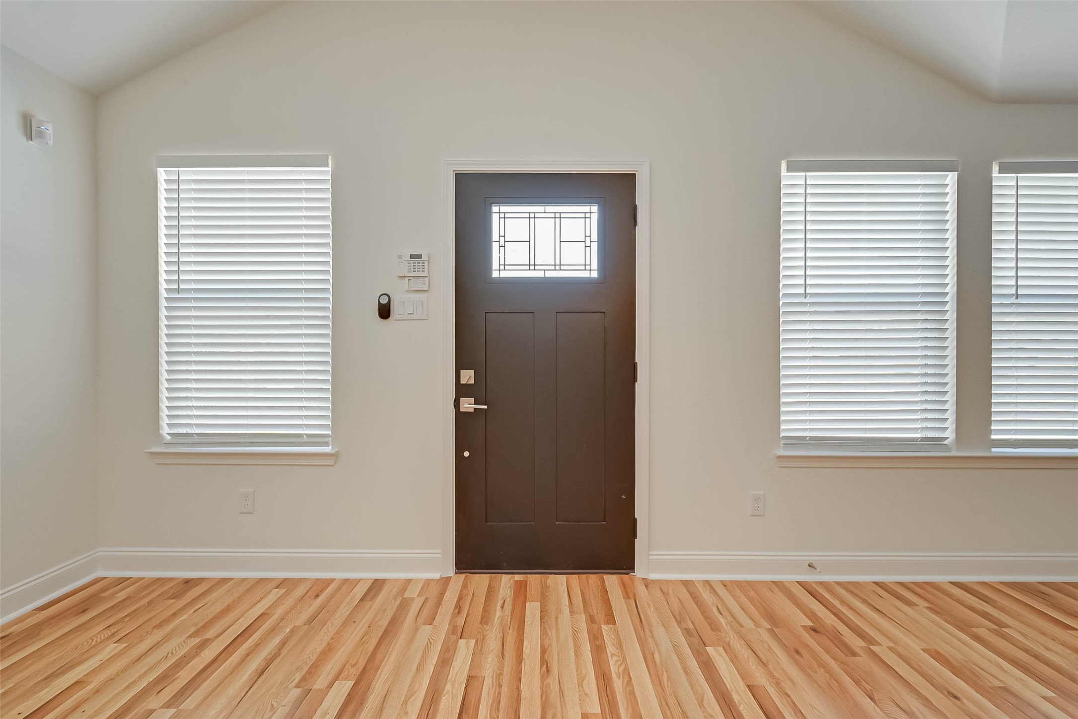 7339 Krueger Road, Unit A Houston, TX 77033 - Photo 2 of 46
