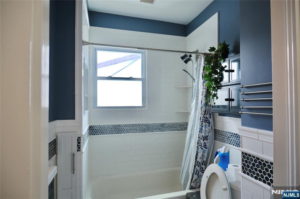 453 Teaneck Road, Unit 2 Ridgefield Park, NJ 07660 - Photo 9 of 21