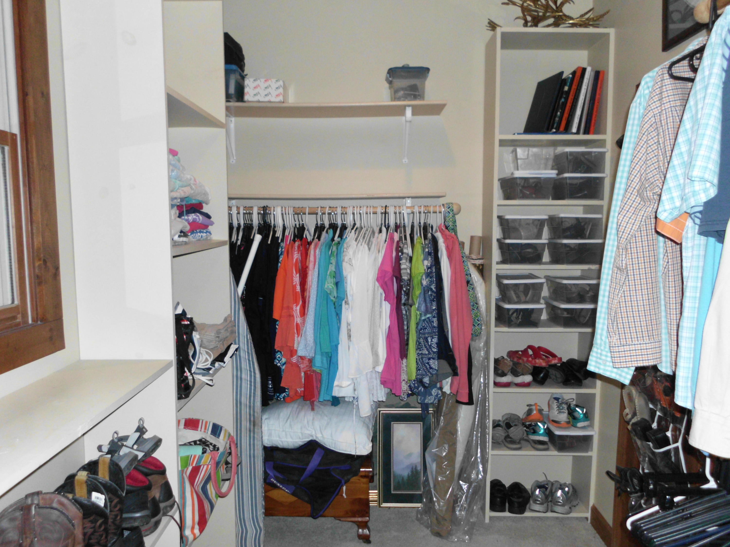 350 Raccoon Valley Road Powell, TN 37849 - Photo 14 of 19 Huge Walk In Closet