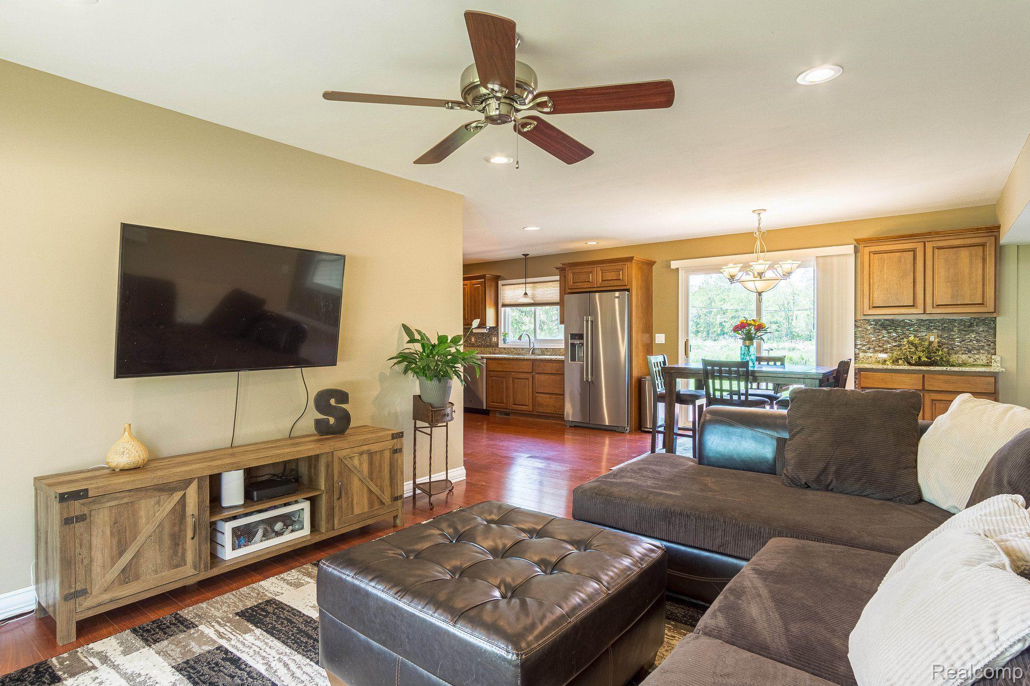 45315 Deneweth Road Macomb, MI 48042 - Photo 33 of 33 Open Floorplan
