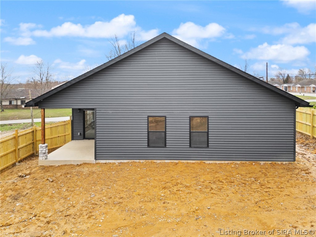 1401 Mt. Zion Road Henryville, IN 47126 - Photo 15 of 47