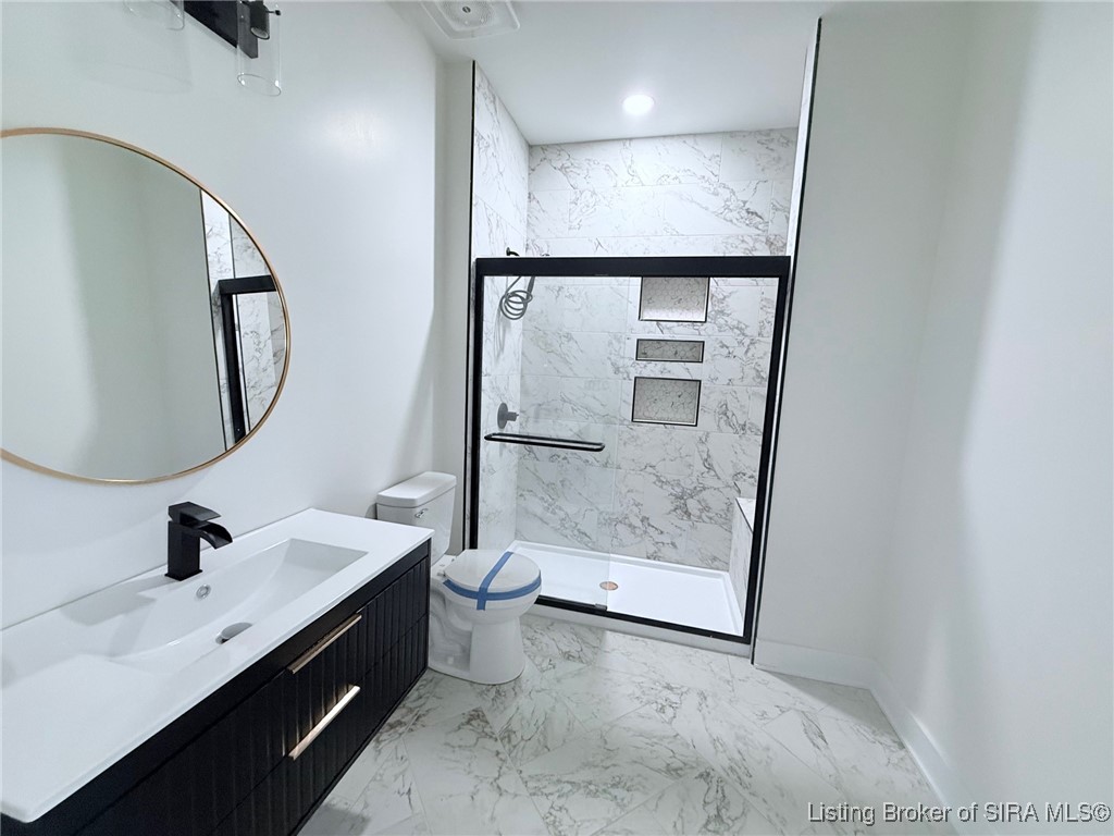 1401 Mt. Zion Road Henryville, IN 47126 - Photo 23 of 31 en suite bath