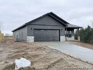 $264,900 | 1405 Mt. Zion Road, Henryville, IN 47126