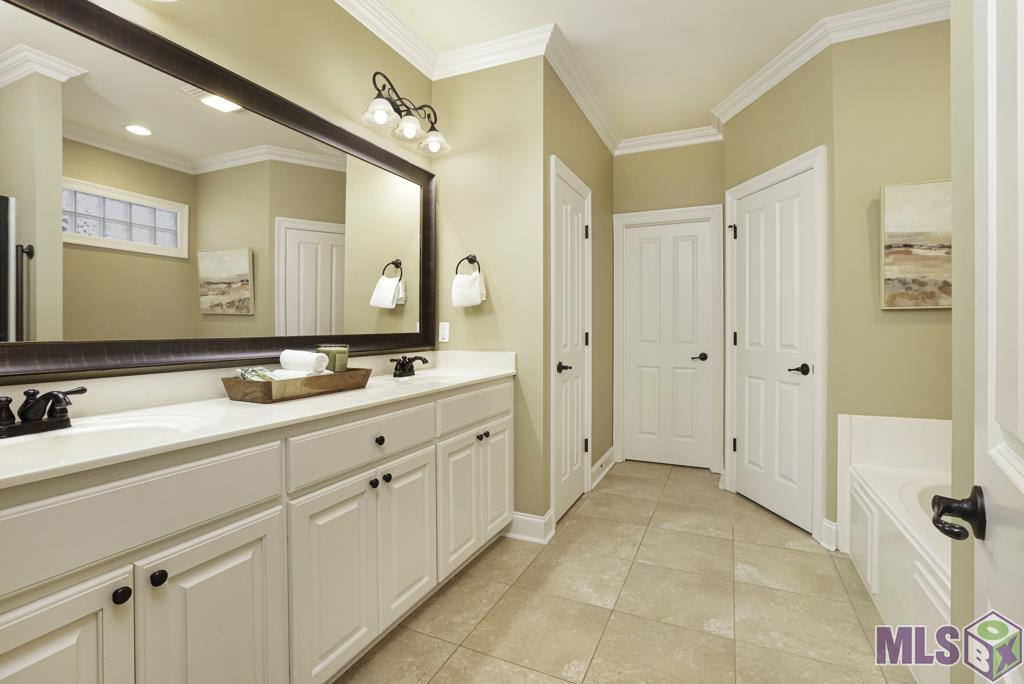 14329 Villa Grove Drive Baton Rouge, LA 70810 - Photo 13 of 20