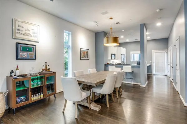 $4,200 | 4310 Buena Vista Street, Unit 23, Dallas, TX 75205