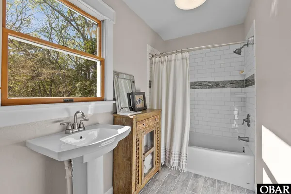 $849,900 | 113 Duck Woods Drive, Kitty Hawk, NC 27949