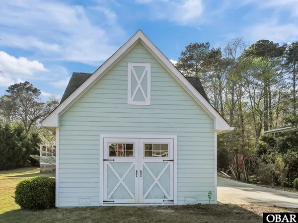 $849,900 | 113 Duck Woods Drive, Kitty Hawk, NC 27949