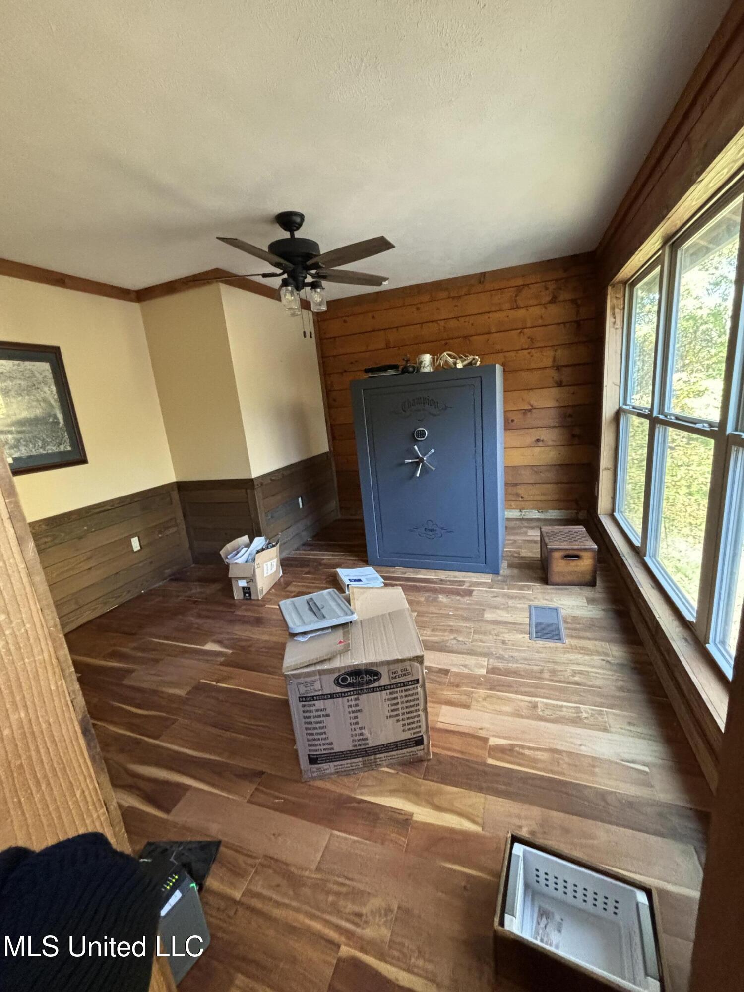 7239 County Road, Unit 100 Carrollton, MS 38917 - Photo 8 of 11 office