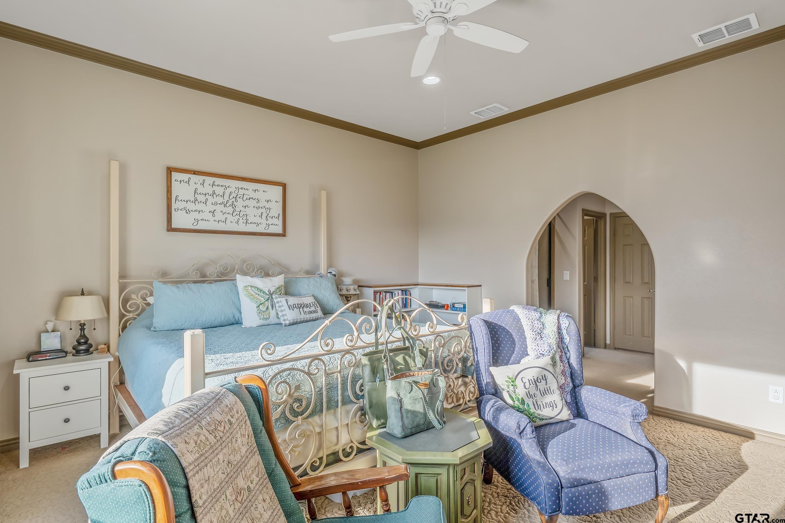488 VZ County Road Ben Wheeler, TX 75754 - Photo 46 of 47 a living room with furniture