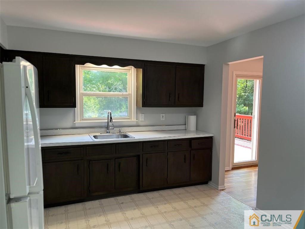 39 Bristol Road Piscataway, NJ 08854 - Photo 9 of 18 a kitchen with a sink and a window