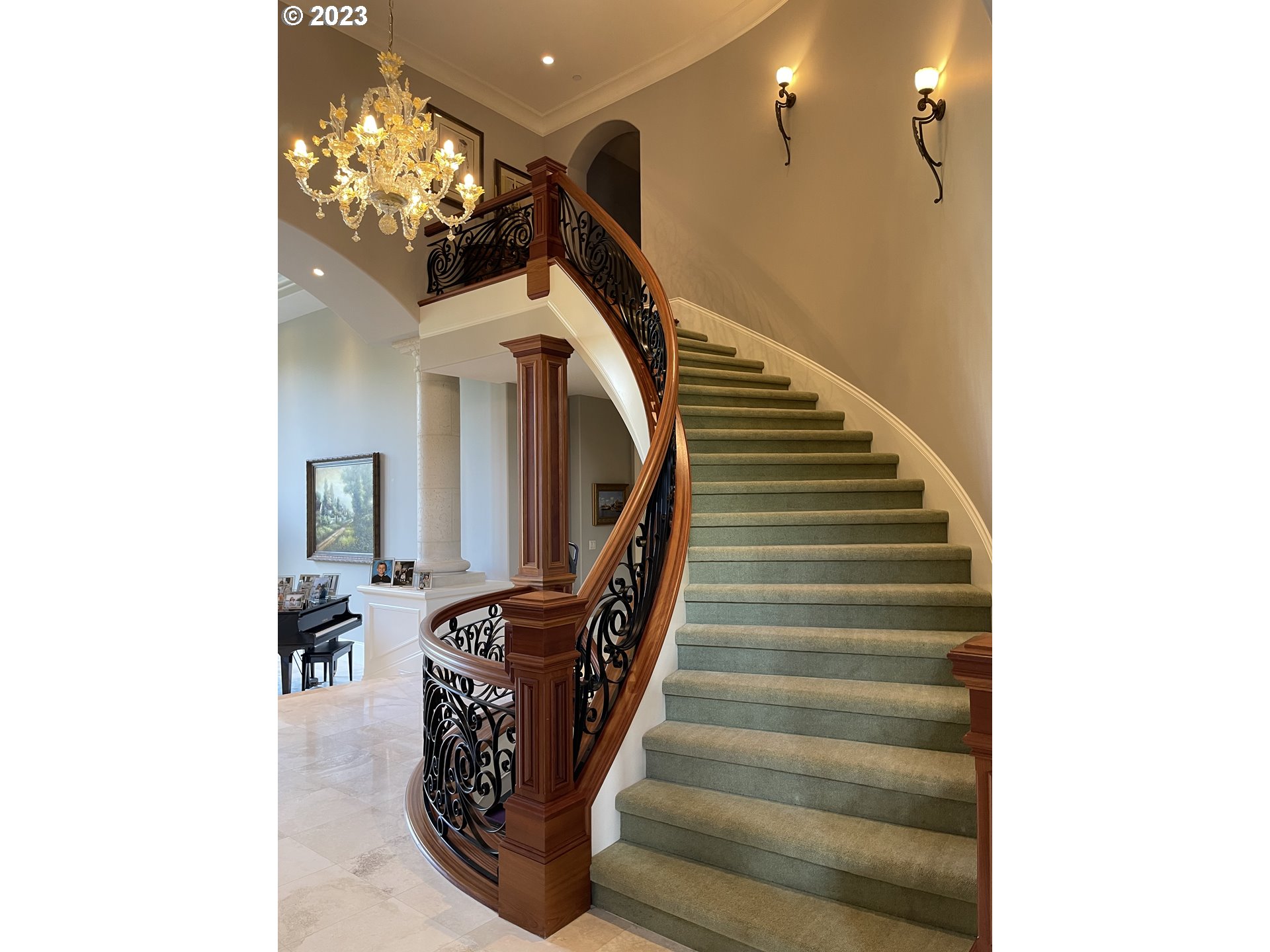 1186 Crestline Court Lake Oswego, OR 97034 - Photo 18 of 21 a view of entryway