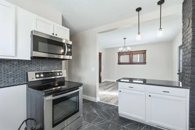 $225,000 | 1326 Dodge Avenue, Fort Wayne, IN 46805