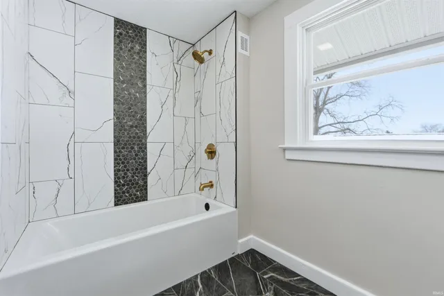 $219,900 | 1326 Dodge Avenue, Fort Wayne, IN 46805