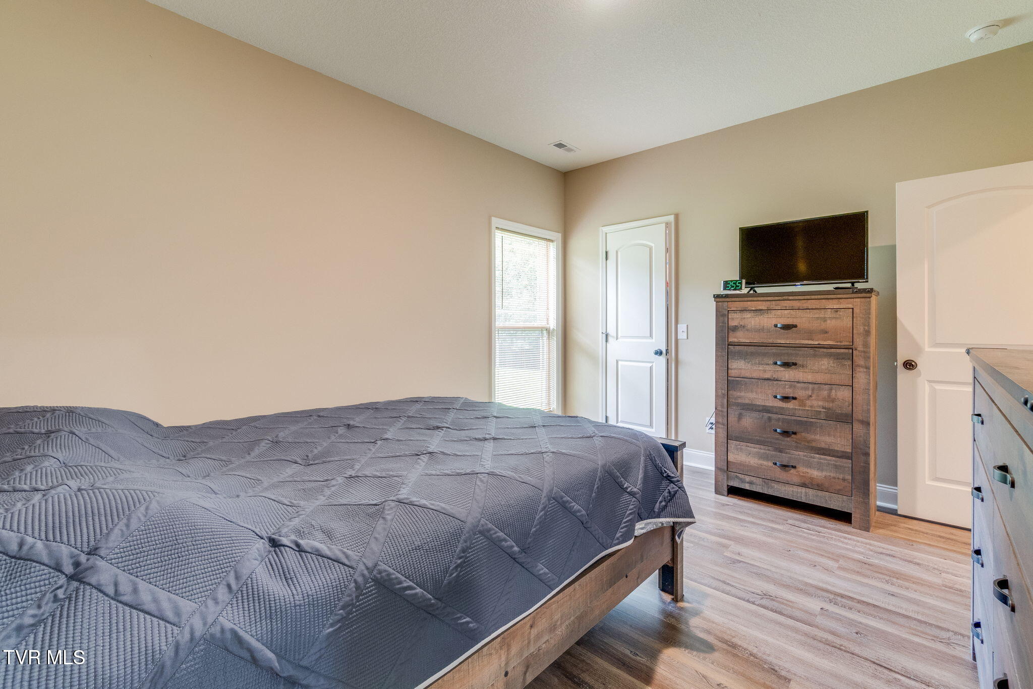 1103 Marbleton Road Unicoi, TN 37692 - Photo 17 of 36 016