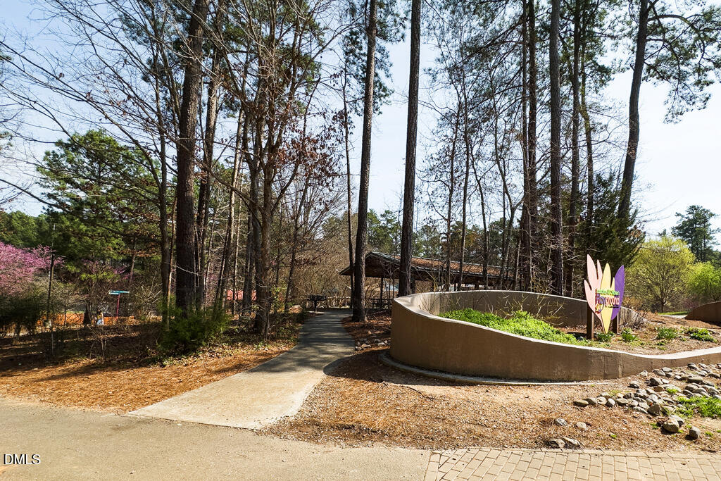 4017 Balsam Drive Raleigh, NC 27612 - Photo 10 of 18 4017 Balsam-4