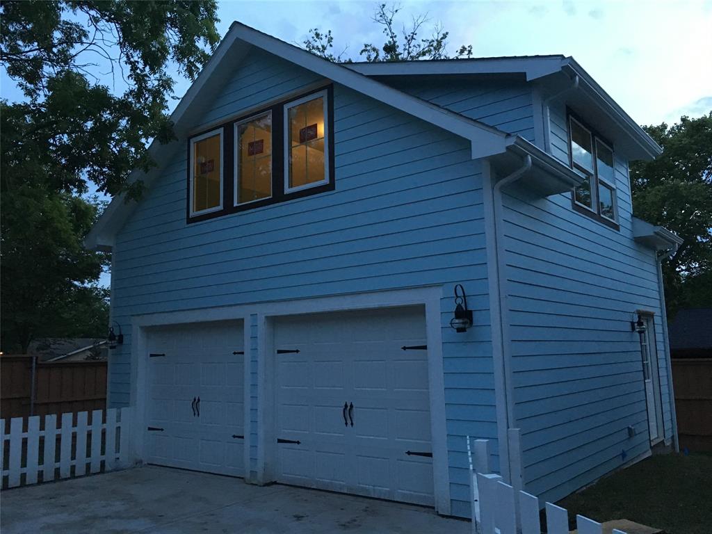809 West Louisiana Street McKinney, TX 75069 - Photo 35 of 36 Garage with upper living\workout area
