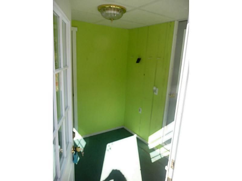 496 Washington Road Jefferson, ME 04348 - Photo 5 of 35 Entry. Mudroom Entryway!!