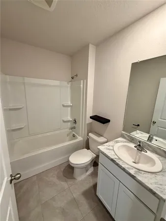 $3,250 | 18011 Canopy Place, Bradenton, FL 34211