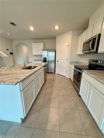 $3,250 | 18011 Canopy Place, Bradenton, FL 34211