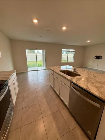 $3,250 | 18011 Canopy Place, Bradenton, FL 34211