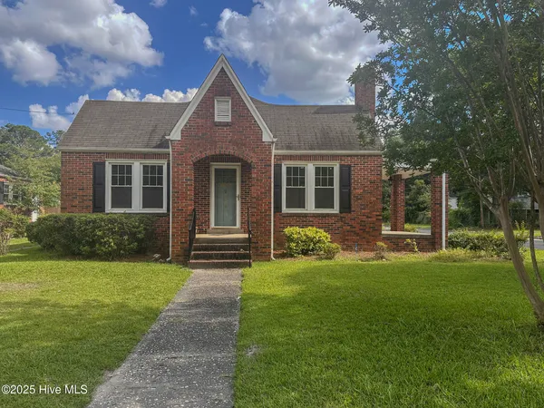 $169,000 | 202 East 17th Street, Lumberton, NC 28358