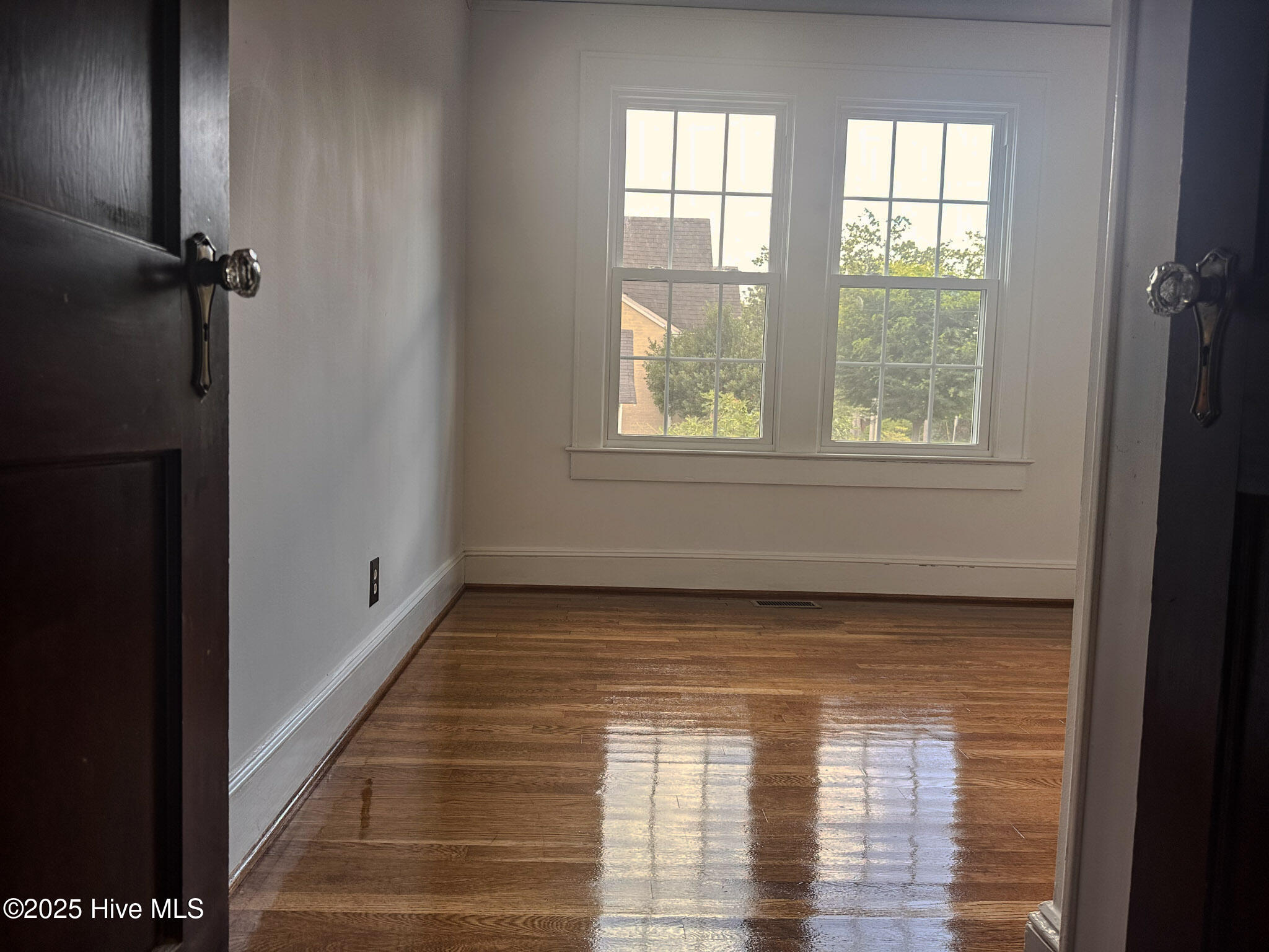 202 East 17th Street Lumberton, NC 28358 - Photo 6 of 29 IMG_8731