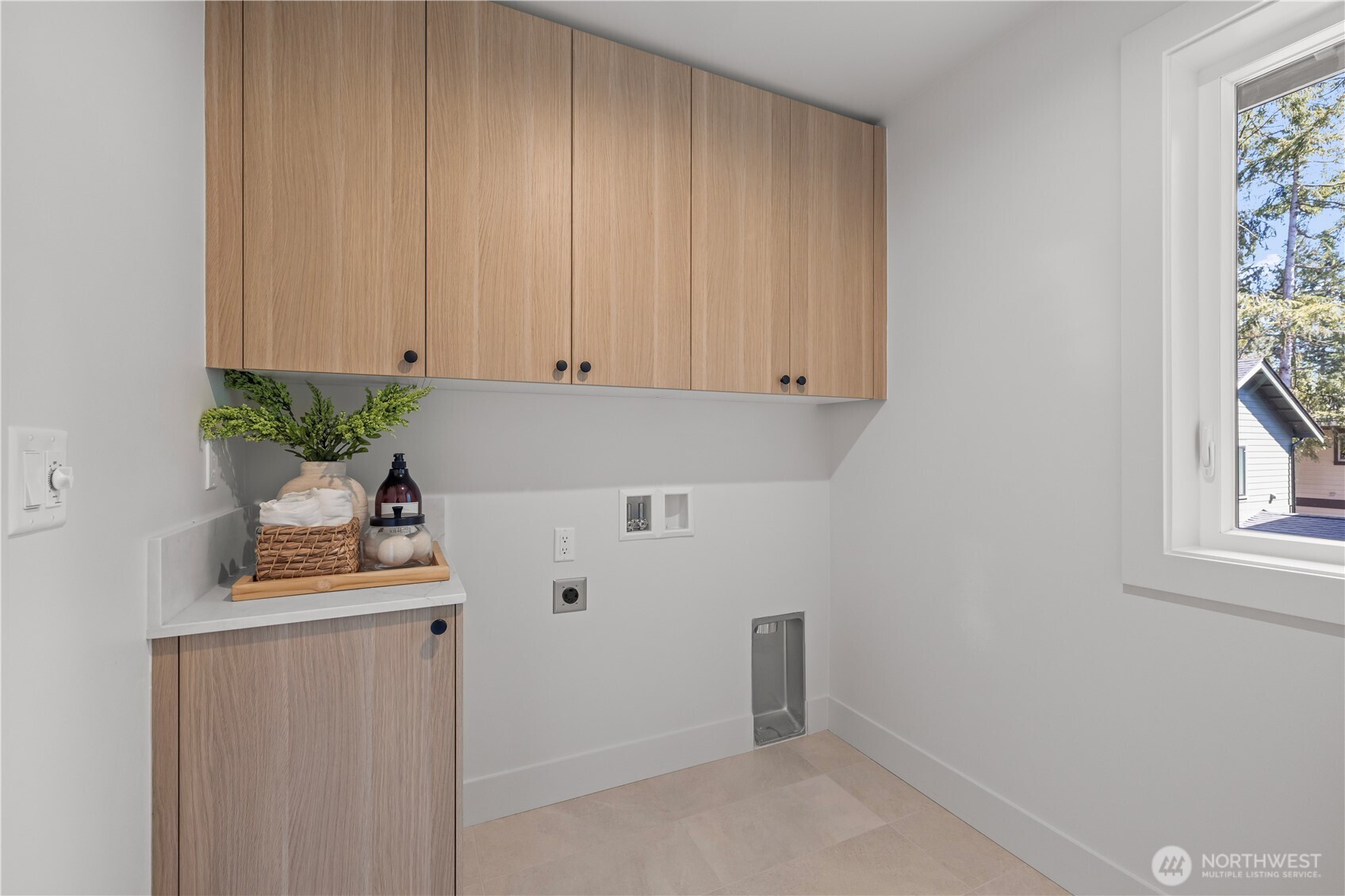 3020 Northeast 95th Street Seattle, WA 98115 - Photo 24 of 39