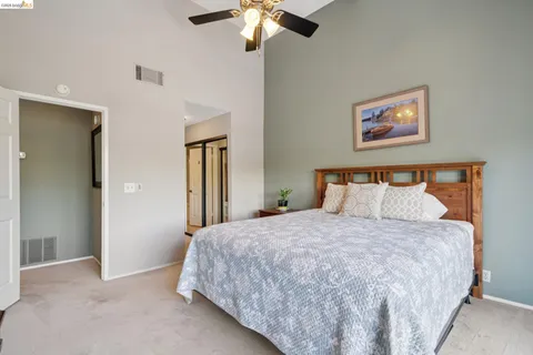 $669,000 | 8 Pomfret Walk, Pleasant Hill, CA 94523