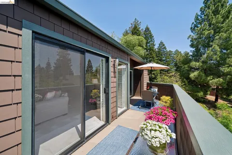 $669,000 | 8 Pomfret Walk, Pleasant Hill, CA 94523