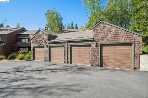 $669,000 | 8 Pomfret Walk, Pleasant Hill, CA 94523