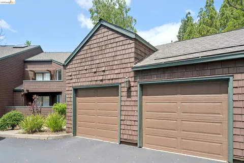 $669,000 | 8 Pomfret Walk, Pleasant Hill, CA 94523