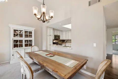 $669,000 | 8 Pomfret Walk, Pleasant Hill, CA 94523